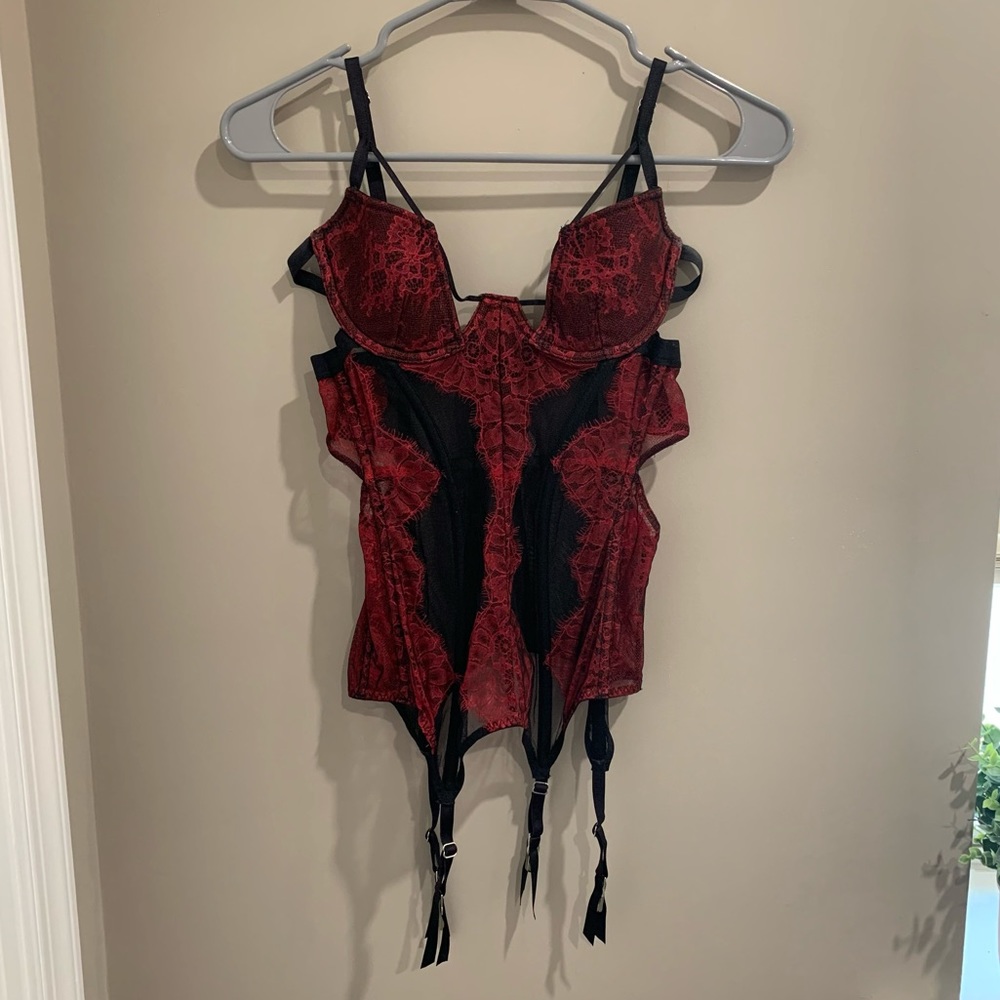 Victoria’s Secret corset - 34B